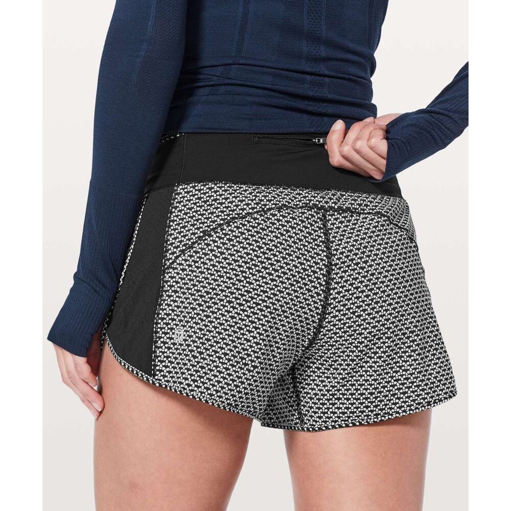 Lululemon Real Quick Perforated Shorts 3.5" Monochromic Black Size 4 EUC - Picture 2 of 8